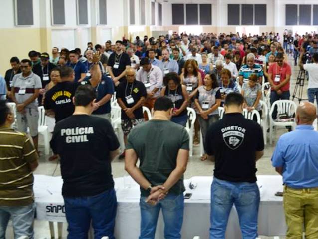 Em assembleia realizada no último sábado, policiais decidiram realizar paralisação dia 1º de abril  - Divulgação/Sinpol 