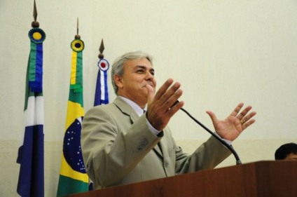 Jorginho do Gás não quer deixar presidência da Câmara Municipal -