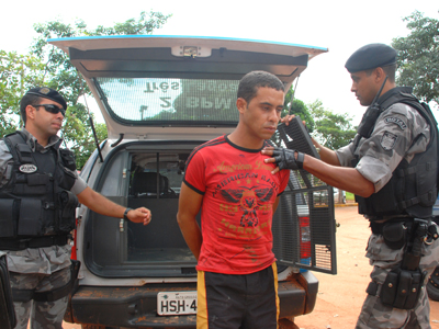 Gleison foi preso e levado à 1ª Delegacia de Polícia -