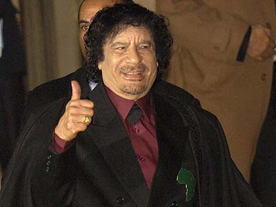 A expectativa é que Khadafi seja capturado vivo -
