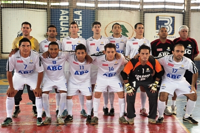 Binho (10), marcinho (1) e Camaroni (17) vão jogar por Três Lagoas - Binho (10), marcinho (1) e Camaroni (17) vão jogar por Três Lagoas -