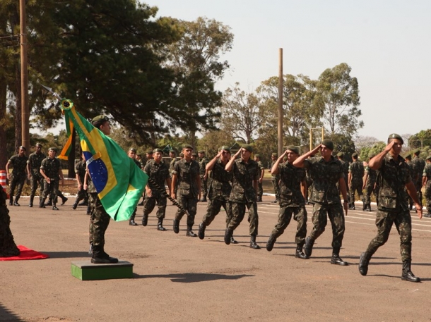 Militares participam de solenidade cívica no quartel em Três Lagoas - Arquivo/JP