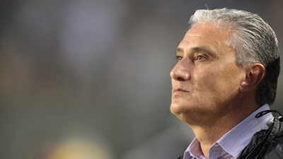 Tite pode chegar a oitava formação diferente em oito partidas -