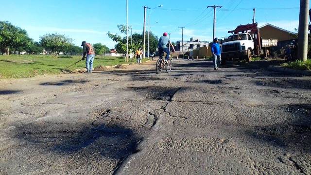 Depois de dez meses, obra na avenida Aldair Rosa de Oliveira é retomada  - Ana Cristina Santos/JP