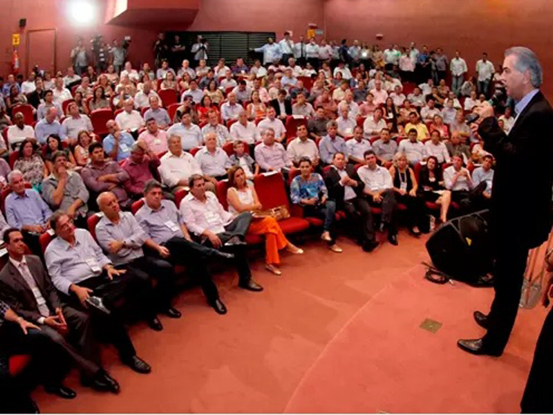 Ele lembrou que os prefeitos, muitas vezes, possuem problemas em comum - Chico Ribeiro