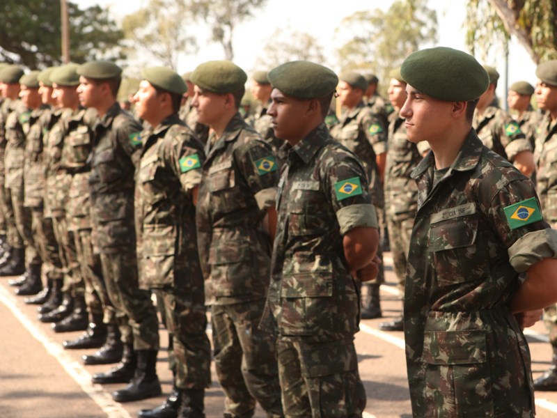 Na primeira quinzena de janeiro, militares do Exército vão para as ruas para combater o mosquito - Arquivo/JP