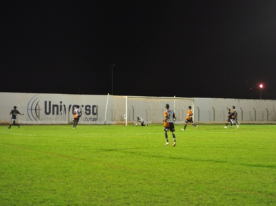Bola volta a rolar no gramado do ?Madrugadão? já em janeiro de 2012 - Bola volta a rolar no gramado do ?Madrugadão? já em janeiro de 2012 -