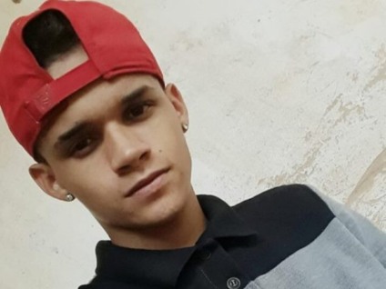 Mateus Gonçalves Medeiros, de 19 anos, foi morto na noite deste sábado - Arquivo pessoal