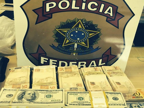 Foram apreendidos três aeronaves, carros, motocicleta e dinheiro - Polícia Federal 