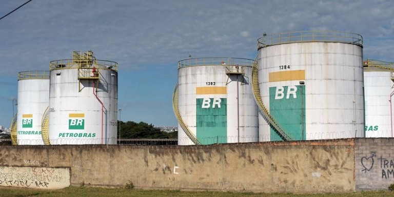 Alta nos combustíveis e impostos foi um dos motivos da greve dos caminhoneiros - Agência Brasil