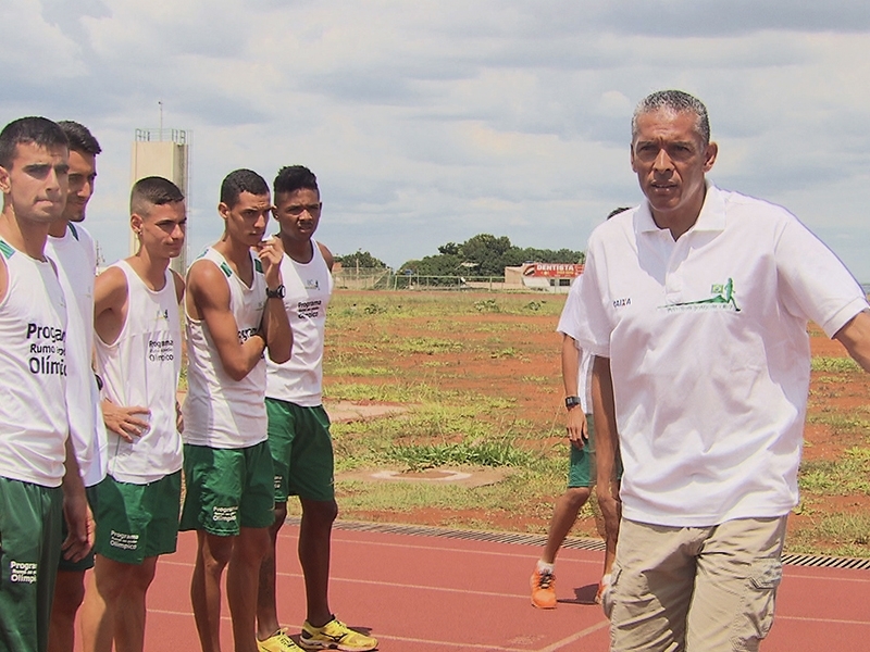 Campeão olímpico dos 800 metros,  Joaquim Cruz foi o único atleta brasileiro a conquistar a medalha de ouro e a quebrar o recorde da prova numa olimpíada - Agência Brasil
