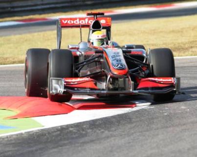 Hamilton vai largar na frente de todos os outros em Abu Dahbi -