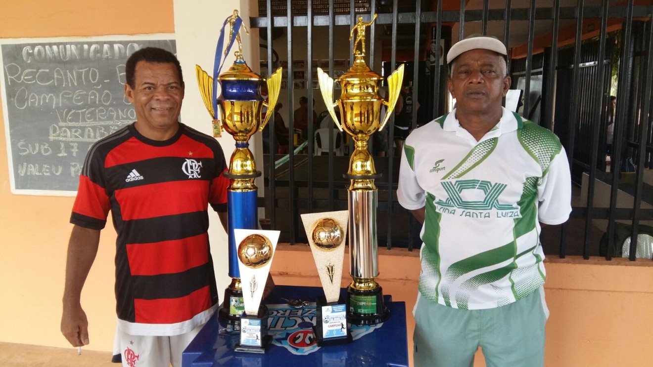 Presidente do Recanto do Galo Milton Marinho  e o técnico Profº Pedrinho - Divulgação