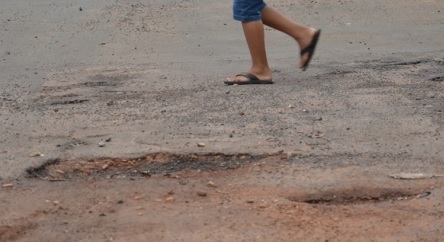 Vereadores terão muito trabalho com tantos buracos! Vereadores terão muito trabalho com tantos buracos!