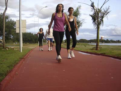 Caminhadas monitoradas serão às quartas-feiras - Caminhadas monitoradas serão às quartas-feiras -
