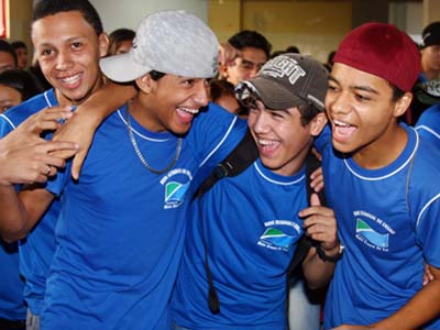 O convênio é para a aquisição de mais 1.133 notebooks para alunos da rede estadual de ensino, no valor de R$ 2.048.720,00 -