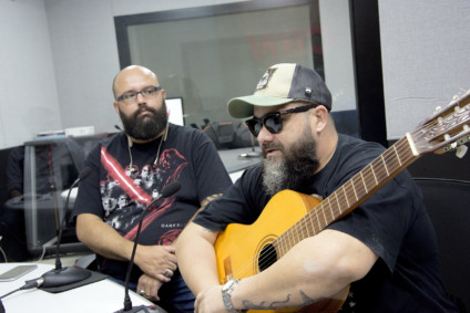 Alvaro Vasques é o novo vocalista do Bêbados Habilidosos - Jade Amorim