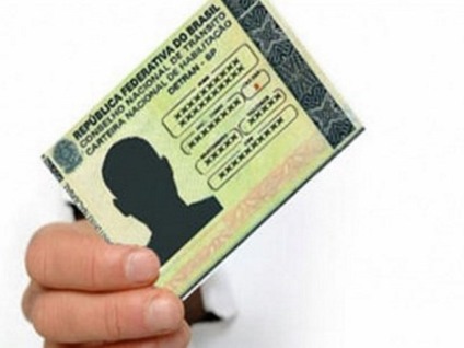 Somente na primeira quinzena de novembro foram emitidas 600 novas carteiras - Ilustração