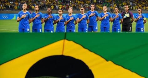 Equipe atuou concentrada durante toda a partida - Divulgação/Rio 2016