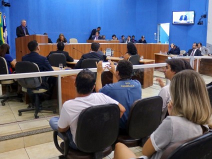 Anúncio foi feito pelo prefeito Ângelo Guerreiro, durante sessão solene - Divulgação/Cmtls