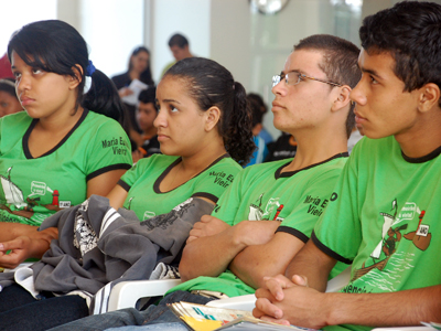 Programa tem como meta inserir 300 jovens ao mercado de trabalho -