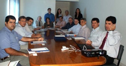 Representantes da empresas e da Prefeitura de Três Lagoas -