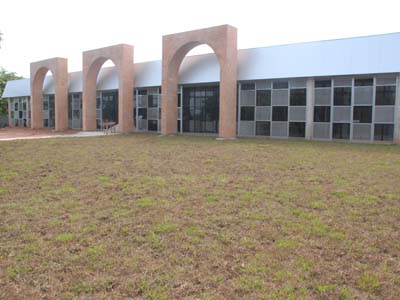 Na nova biblioteca serão instalados 30 computadores para pesquisa, sala de pesquisa, de estudo individual, coletivo, de atendimento à criança, reserva técnica -