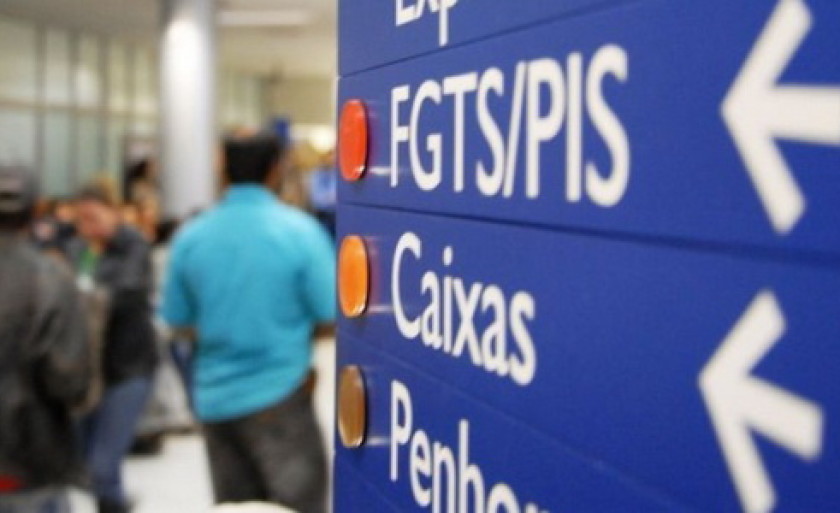 Trabalhadores que nasceram entre julho e dezembro receberão o abono do PIS ainda este ano - Arquivo/JPNEWS
