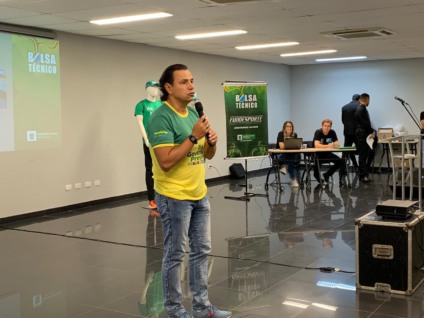 Mais de 100 alunos e 20 técnicos seguirão com o benefício até fevereiro de 2021 - Divulgação Fundesporte