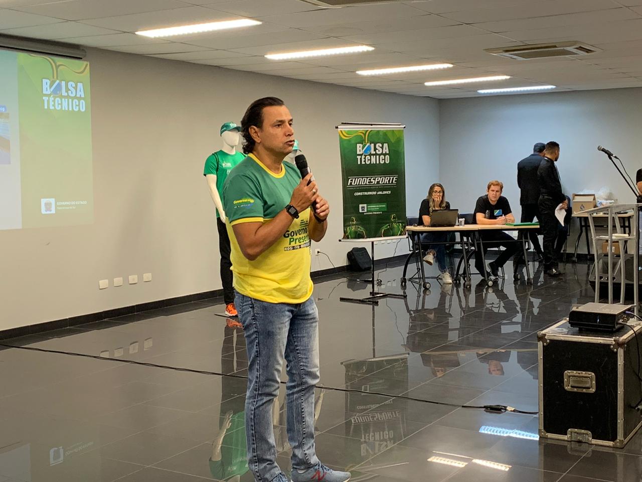 Mais de 100 alunos e 20 técnicos seguirão com o benefício até fevereiro de 2021 - Divulgação Fundesporte