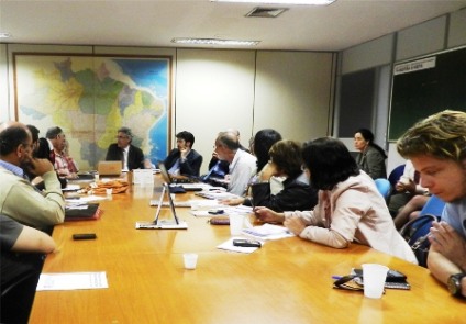 Direção da Fasubra e membros do CNG no Ministério do Planejamento, durante reunião -