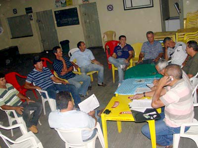 Corpo diretivo do Carcará da Fronteira reunido na sede do Recanto do Galo -