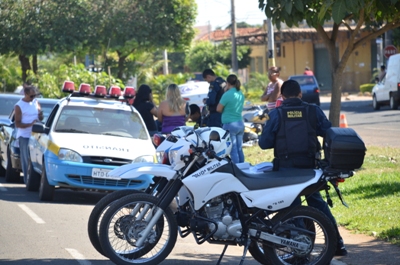 Dezessete veículos foram recolhidos ao pátio do Detran -