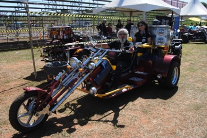 Casal de motoqueiros veio de Dracena (SP) conferir o evento -