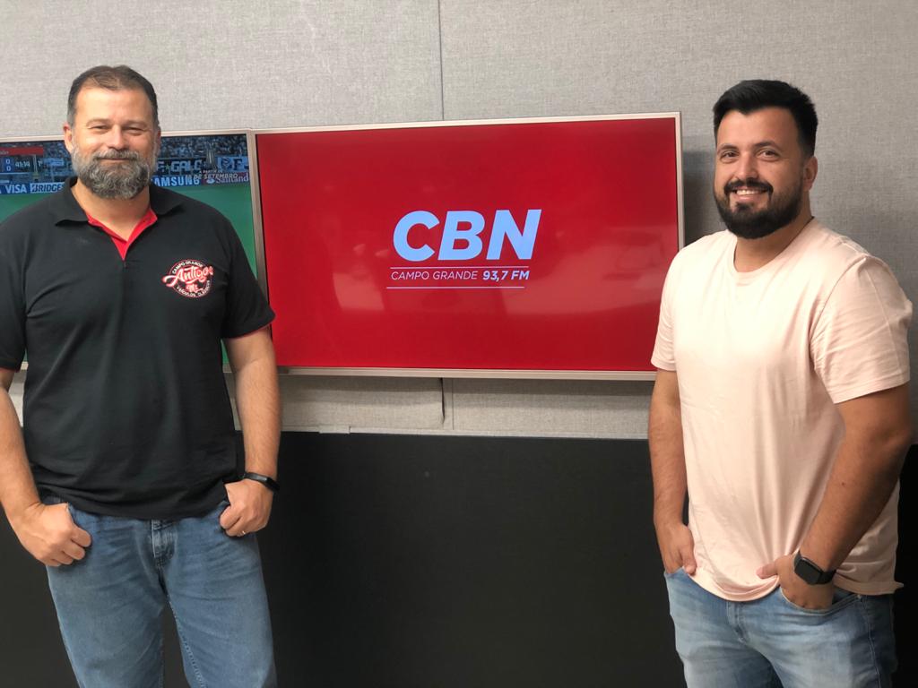 Paulo Cruz e Leandro Gameiro deram as dicas para manutenção do carro neste calorão - Arquivo CBN