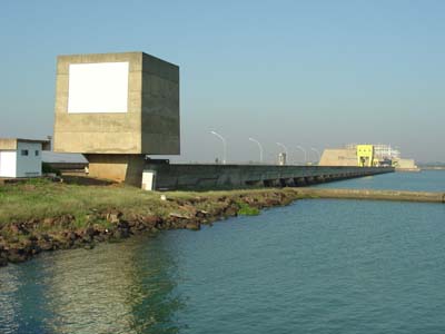 A área inundada para a hidrelétrica comportava a maior e melhor reserva de argila da América do Sul -