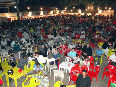 Pátio da igreja ficou lotado no último evento realizado em 2011 -