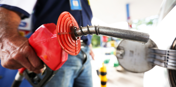 Gasolina, etanol e diesel variaram poucos centavos entre uma semana e outra - Reprodução