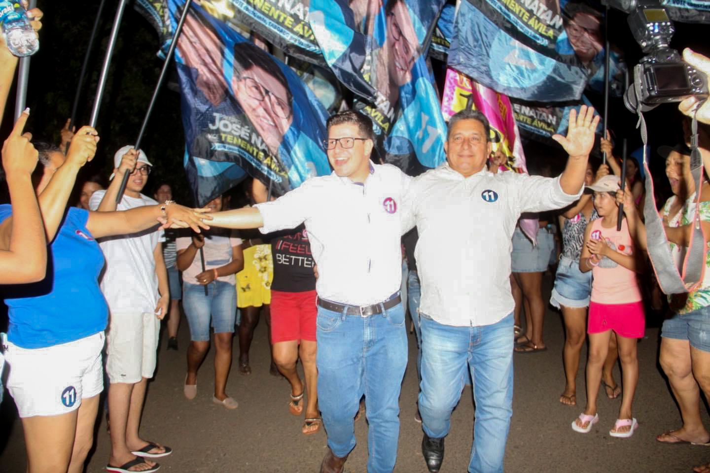 Prefeito reeleito de Aparecida do Taboado, José Natan (PP), à esquerda