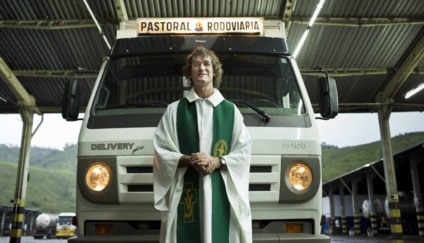 Padre Arno fará benção dos veículos - Divulgacão Pastoral Padre Arno fará benção dos veículos - Divulgacão Pastoral