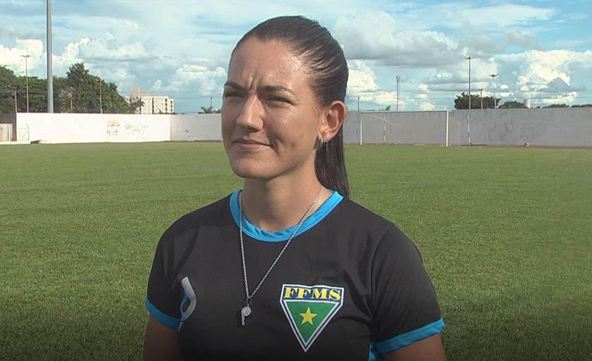 A árbitra-assistente três-lagoense Daiane Caroline Muniz foi selecionada pela Conmebol - Hugo Leal/JPNEWS