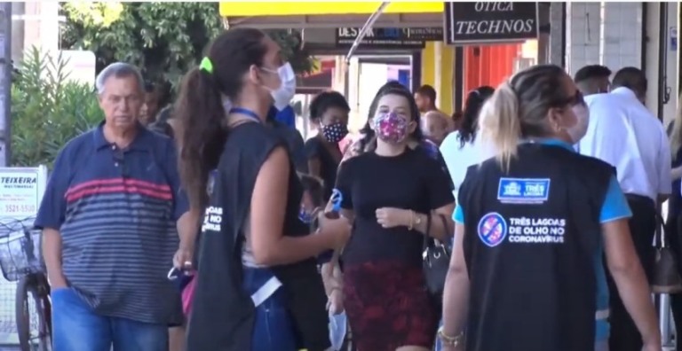 O decreto que obriga o uso do acessório está valendo desde o dia 1º de julho - Arquivo/JP