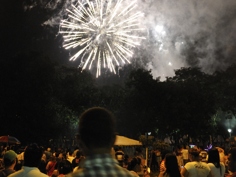 Queima de fogos acontece na noite do dia 31 de dezembro - Arquivo/JP