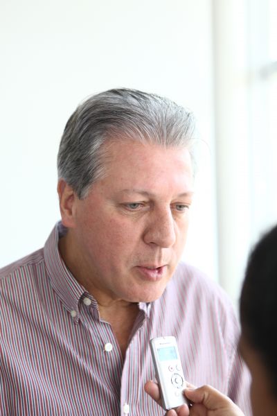 José Carlos Grubisich se reuniu com o governador André Puccinelli em uma sala reservada do aeroporto -