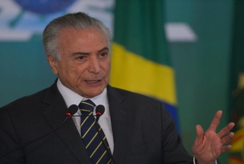 Michel Temer lamenta ataque terrorista na França