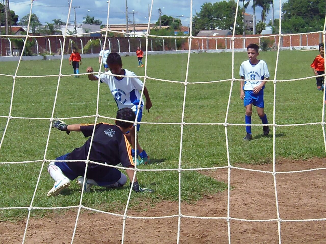 Competição conta com a participação de seis equipes e os jogos acontecem na ADEN - Divulgação