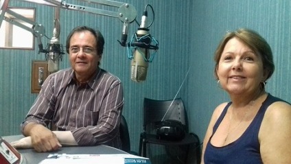 Marcos Moura e Neuza Garcia em entrevista ao RCN Notícias da Rádio Cultura FM - Ana Cristina Santos/JP