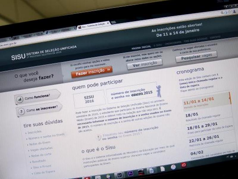 Nesta primeira edição de 2016, o Sisu ofereceu 228 mil vagas em 131 instituições públicas de ensino superior - Elza Fiuza/Agência Brasil