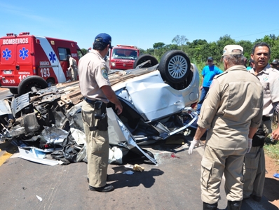 Lado do carro onde Marilda estava ficou destruído -