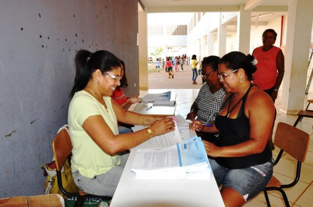 Famílias devem comparecer no plenário da Câmara para assinar contratos  - Arquivo